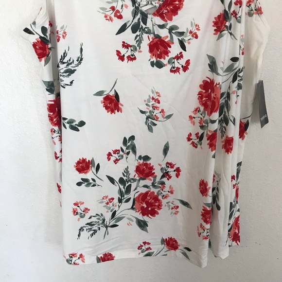 Torrid Super Soft Ivory Floral Lattice Ruffle Top - Picture 5 of 9